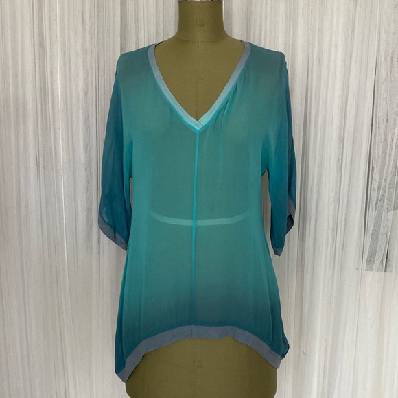 V-Neckline silk, cotton/modal trims Aqua ombré/grey! Lightweight, short sleeves - Picture 1 of 12